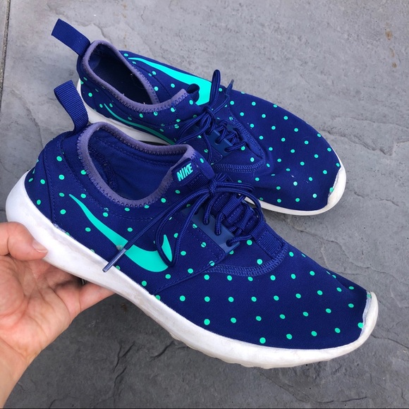 nike polka dot running shoes